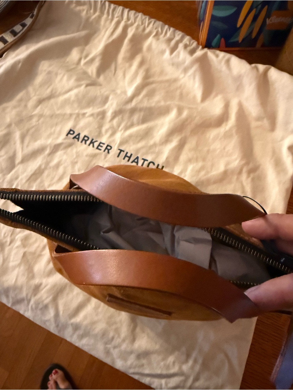 Parker Thatch NWT small suede Charlie - Picture 5 of 6